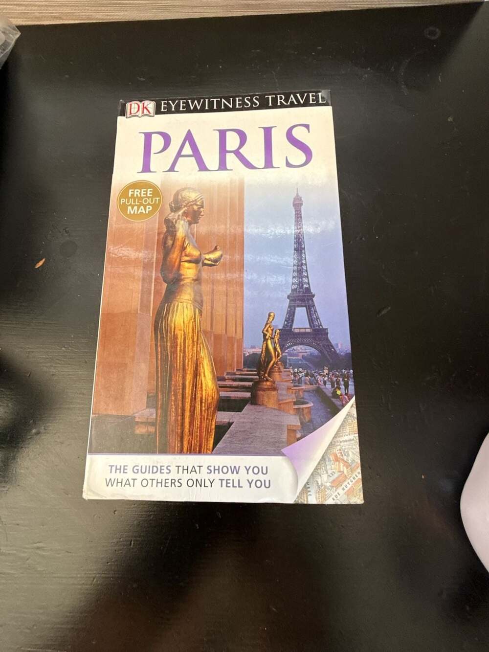 DK Eyewitness Travel Guide: Paris